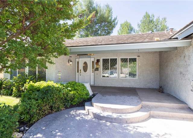 Property at 24302 Vista Ridge Dr, Valencia, CA 91355, 5 beds, 3 baths
