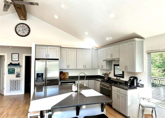 Property at 833 Skyline Dr, Felton, CA 95018, 2 beds, 1.5 baths