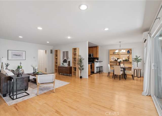 Property at 1925 Montana Ave #3, Santa Monica, CA 90403, 2 beds, 2 baths