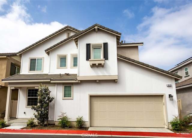 Property at 1810 Park Place Ln, Riverside, CA 92501, 3 beds, 2.5 baths