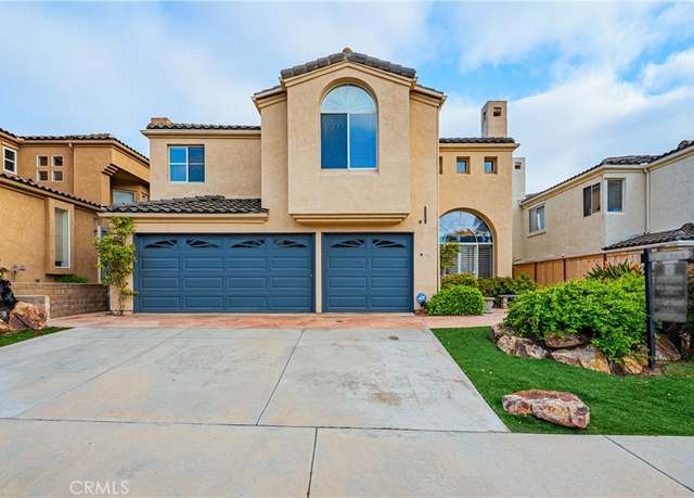 Property at 1542 Sapphire Ln, Vista, CA 92081, 4 beds, 2.5 baths