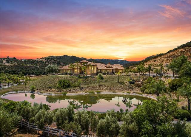 Property at 37565 Calle De Companero, Murrieta, CA 92562, 5 beds, 6 baths
