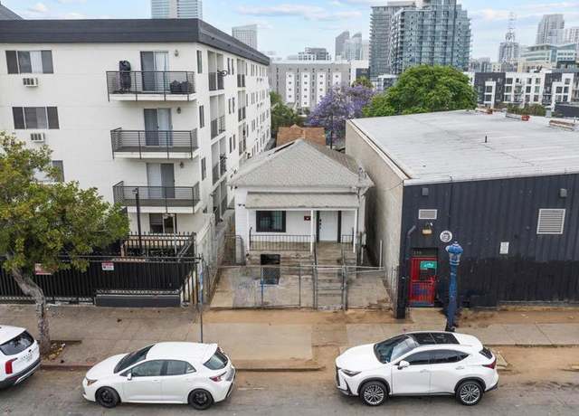 Property at 254 17Th St, San Diego, CA 92101, 4 beds, 3 baths
