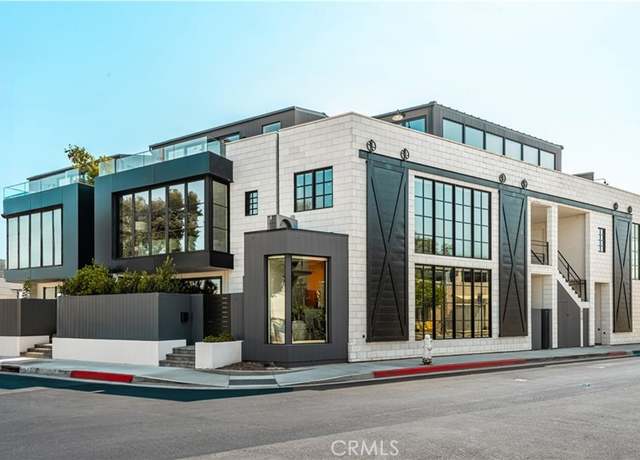 Property at 412 29th St Unit B, Newport Beach, CA 92663, 3 beds, 3.5 baths