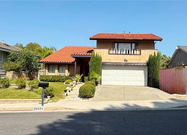 Property at 23024 Vista Delgado Dr, Valencia, CA 91354, 4 beds, 3 baths