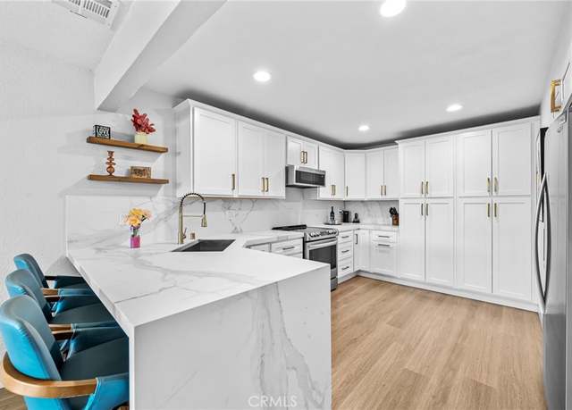 Property at 30156 Yellow Feather Dr, Canyon Lake, CA 92587, 3 beds, 2.5 baths
