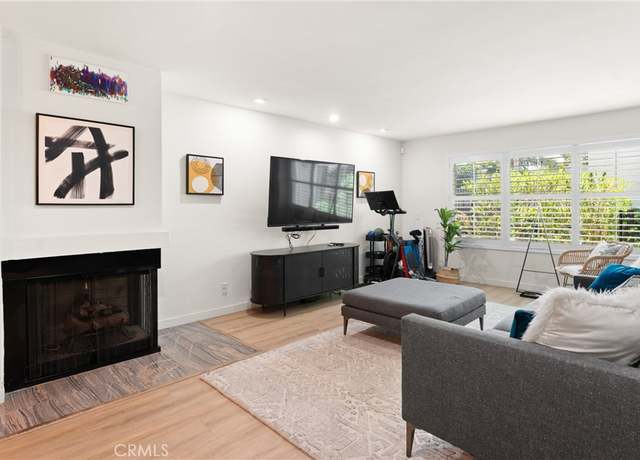 Property at 4321 Matilija Ave #9, Sherman Oaks, CA 91423, 3 beds, 3 baths