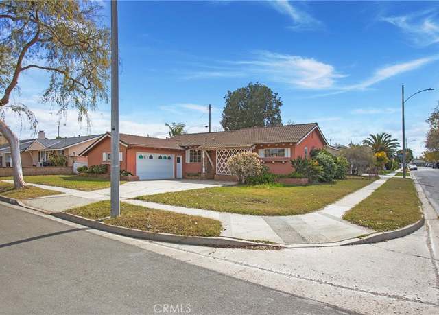 Property at 3218 W Ravenswood Dr, Anaheim, CA 92804, 3 beds, 2 baths