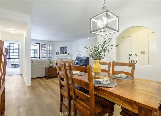 Property at 5534 Encino Ave #211, Encino, CA 91316, 2 beds, 2 baths