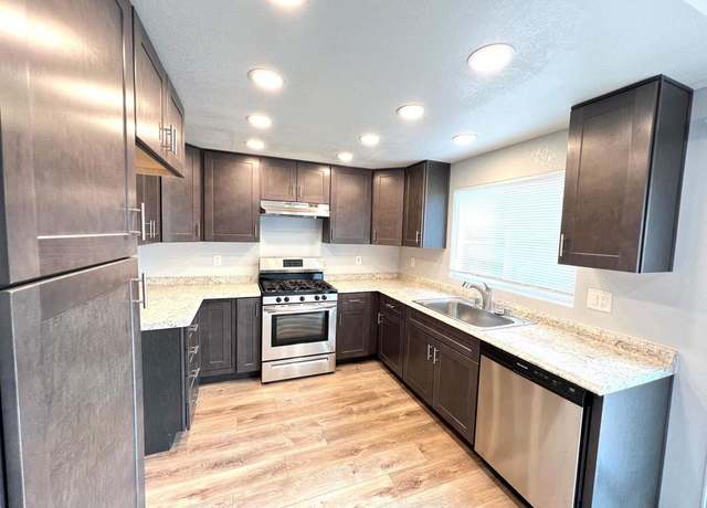 Property at 258 Argus Way, Oceanside, CA 92057, 3 beds, 2.5 baths