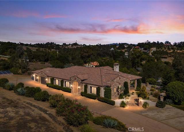 Property at 3012 Ridge Creek Dr, Fallbrook, CA 92028, 4 beds, 3.5 baths