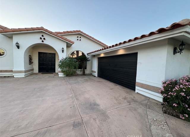 Property at 51425 Calle Paloma, La Quinta, CA 92253, 4 beds, 3 baths
