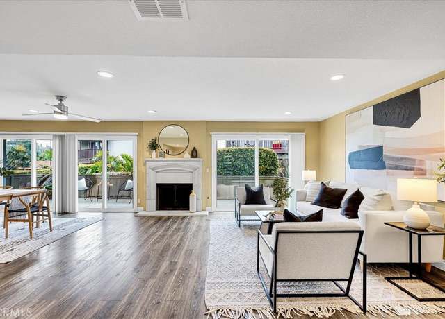 Property at 835 Amigos Way #17, Newport Beach, CA 92660, 3 beds, 2.5 baths