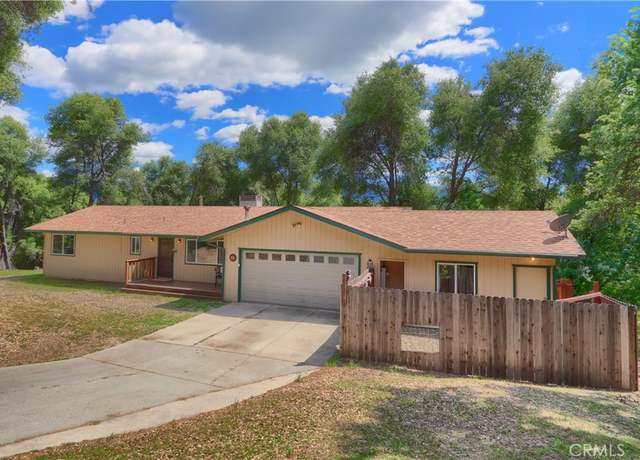 Property at 51864 Mountain Quail Pl, Oakhurst, CA 93644, 3 beds, 2 baths