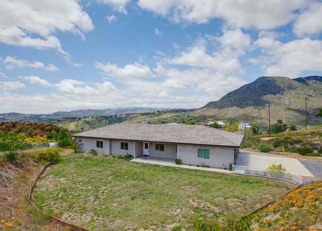 Property at 2918 Vista Del Rio, Fallbrook, CA 92028, 3 beds, 2 baths