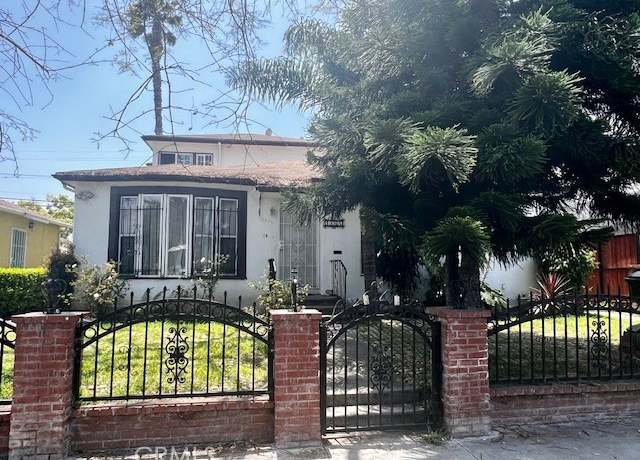Property at 8656 Cadillac Ave, Los Angeles, CA 90034, 5 beds, 5 baths