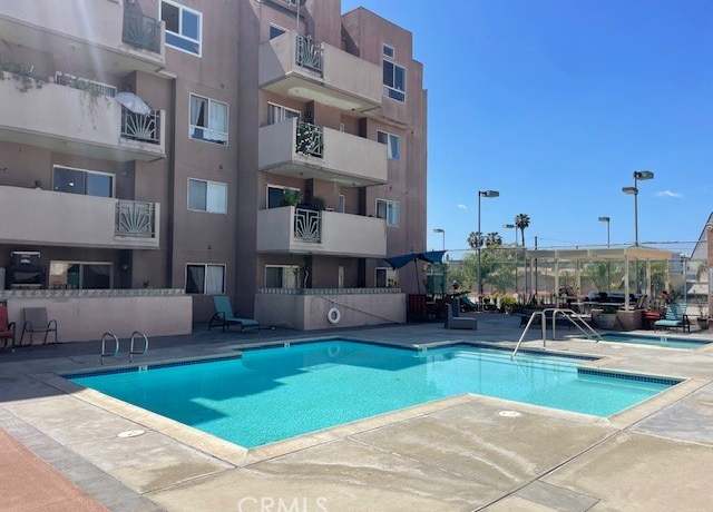 Property at 450 E 4th St #304, Santa Ana, CA 92701, 1 bed, 1 bath