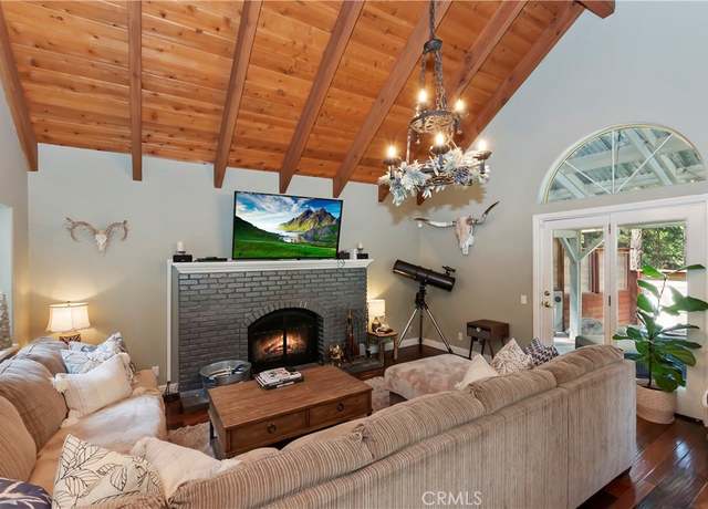 Property at 26746 Oakmont Dr, Lake Arrowhead, CA 92352, 3 beds, 3.5 baths
