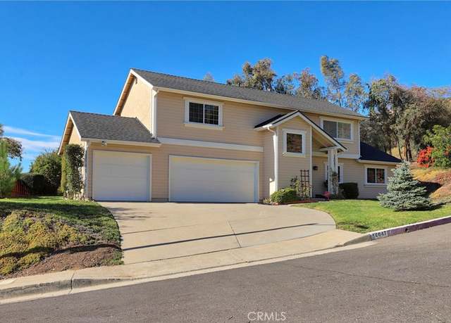Property at 14047 Simshaw Ave, Sylmar, CA 91342, 3 beds, 2.5 baths