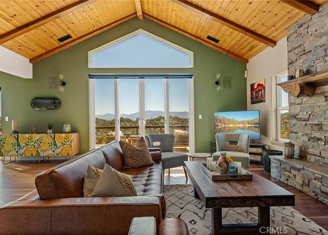 Property at 905 Del Norte Ln, Lake Arrowhead, CA 92352, 3 beds, 2.5 baths