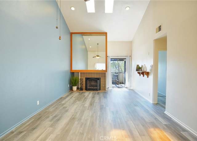 Property at 936 Lupine Hills Dr #36, Vista, CA 92081, 2 beds, 1.5 baths