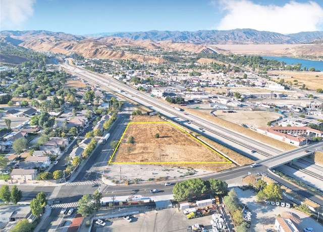 Property at 31426 The Old Rd N, Castaic, CA 91384