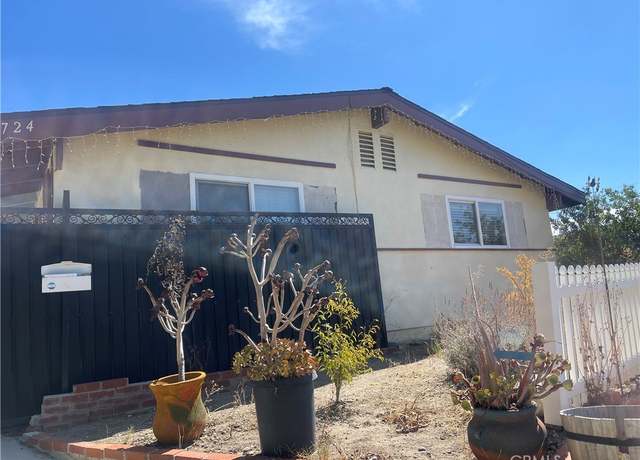 Property at 18724 Bainbury St, Canyon Country, CA 91351, 4 beds, 2 baths