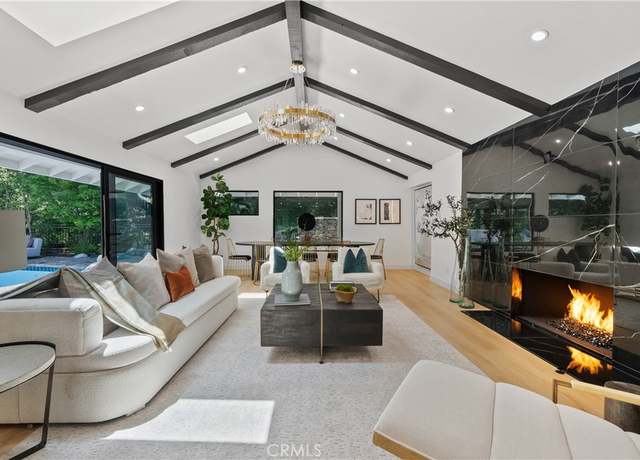 Property at 3985 Hampstead Rd, La Canada Flintridge, CA 91011, 4 beds, 4 baths