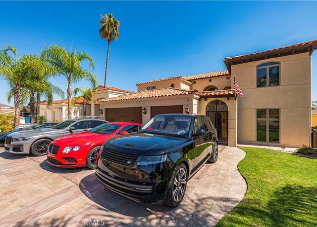 Property at 22166 W San Joaquin Dr W, Canyon Lake, CA 92587, 5 beds, 4.5 baths
