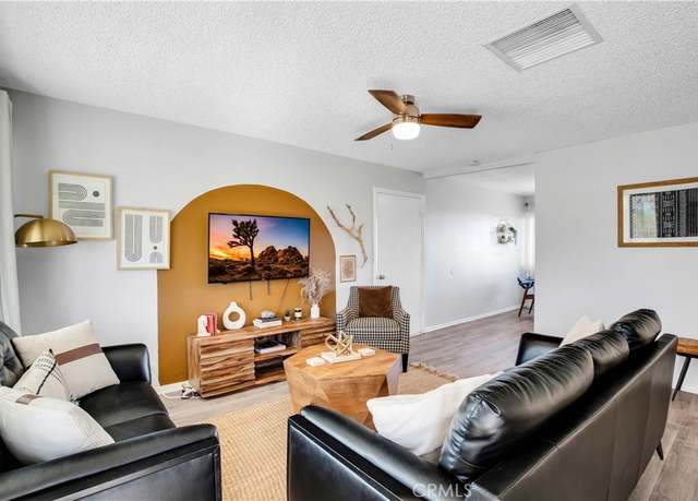 Property at 4835 Avenida La Flora Desierta, Joshua Tree, CA 92252, 3 beds, 2 baths