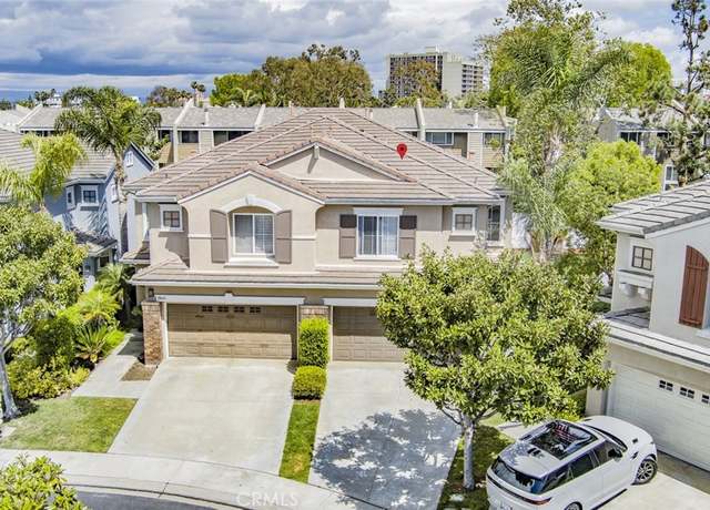 Property at 18672 Park Meadow Ln, Huntington Beach, CA 92648, 3 beds, 2.5 baths