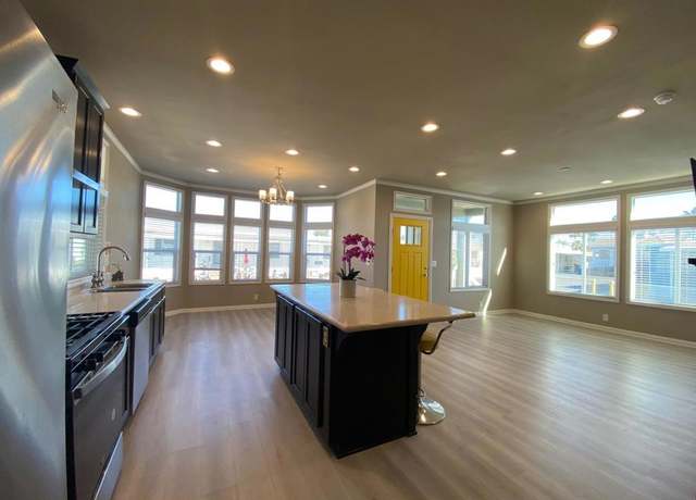 Property at 521 Orange Ave #104, Chula Vista, CA 91911, 3 beds, 2 baths