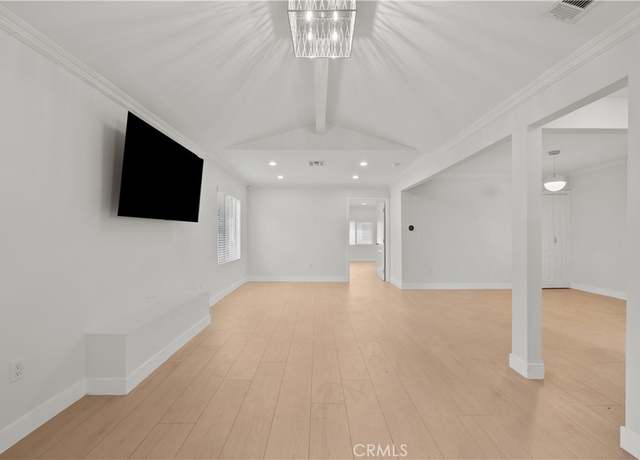 Property at 5025 Noble Ave, Sherman Oaks, CA 91403, 2 beds, 2.5 baths