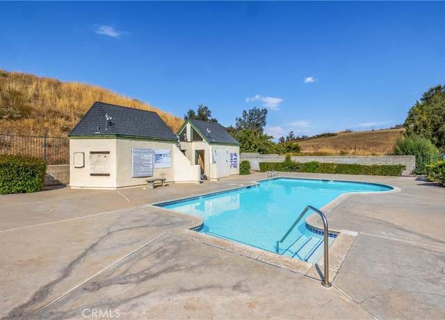 Property at 2652 Shadow Hills Dr, San Bernardino, CA 92407, 2 beds, 2 baths