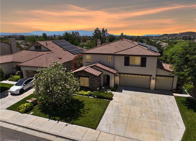 Property at 32125 Bandelier Rd, Winchester, CA 92596, 5 beds, 3 baths
