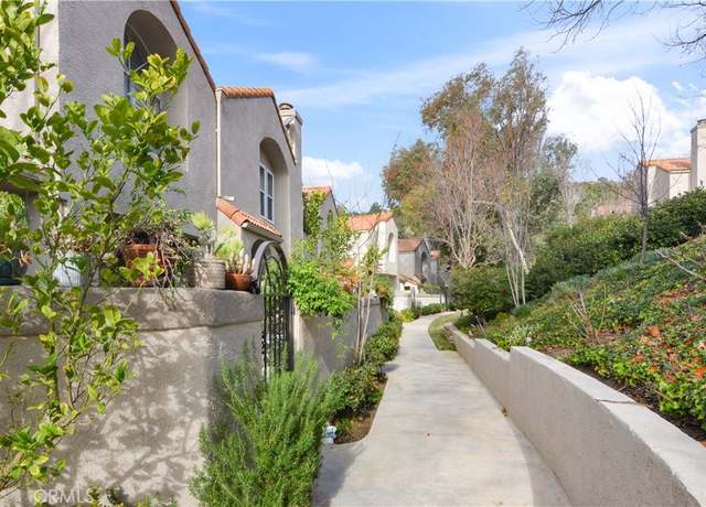 Property at 22307 Mission Cir, Chatsworth, CA 91311, 2 beds, 2.5 baths