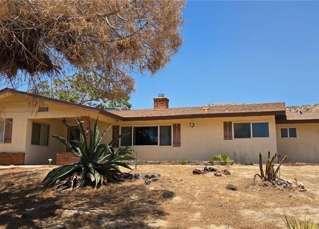 Property at 56994 Crestview Dr, Yucca Valley, CA 92284, 2 beds, 1.5 baths