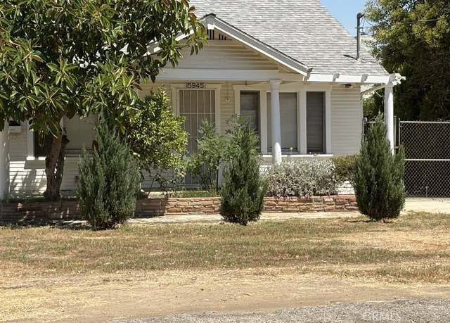 Property at 15945 Hart St, Lake Balboa, CA 91406, 2 beds, 1 bath