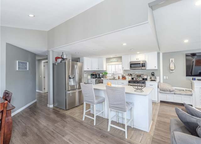 Property at 203 Parrot Ln, Fountain Valley, CA 92708, 3 beds, 2 baths
