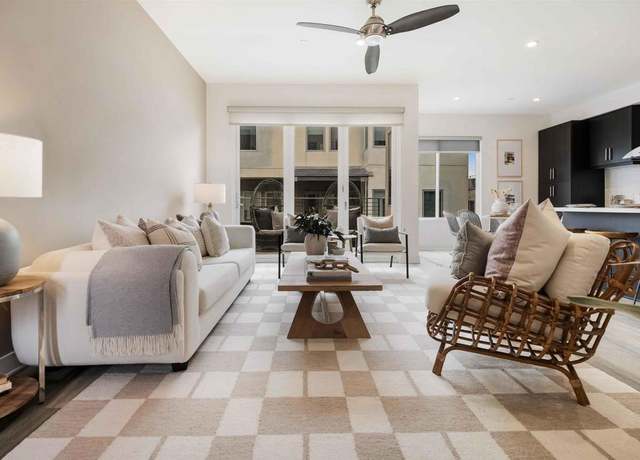 Property at 100 Evergreen Ave #3, Imperial Beach, CA 91932, 2 beds, 2.5 baths