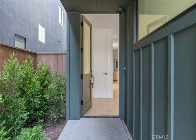 Property at 11825 Tennessee Ave, Los Angeles, CA 90064, 4 beds, 2.5 baths