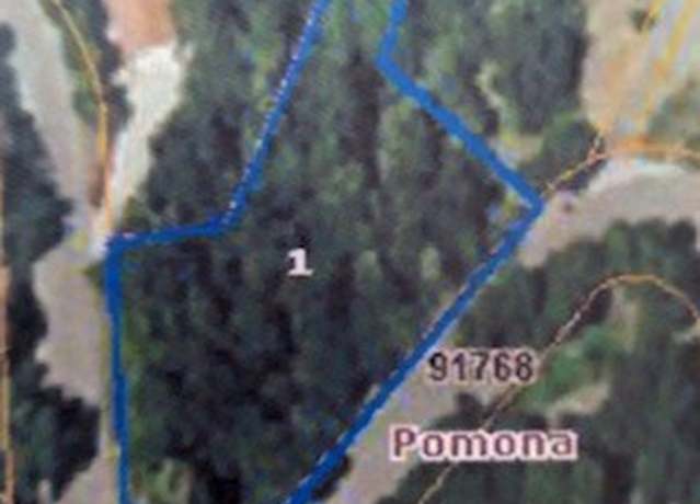 Property at 943 Hillcrest Dr, Pomona, CA 91768