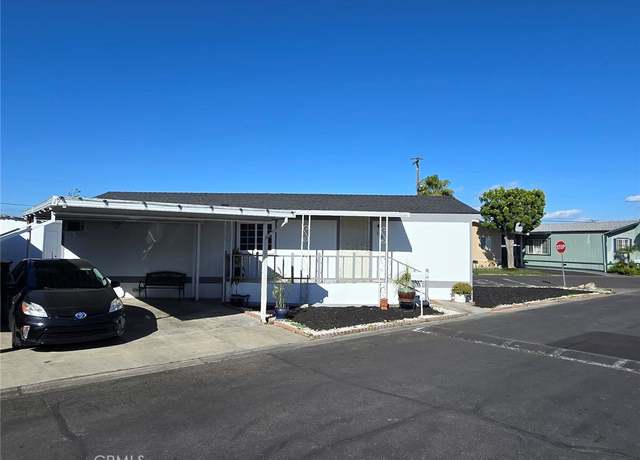 Property at 315 Putter Dr, Santa Ana, CA 92703, 2 beds, 2 baths