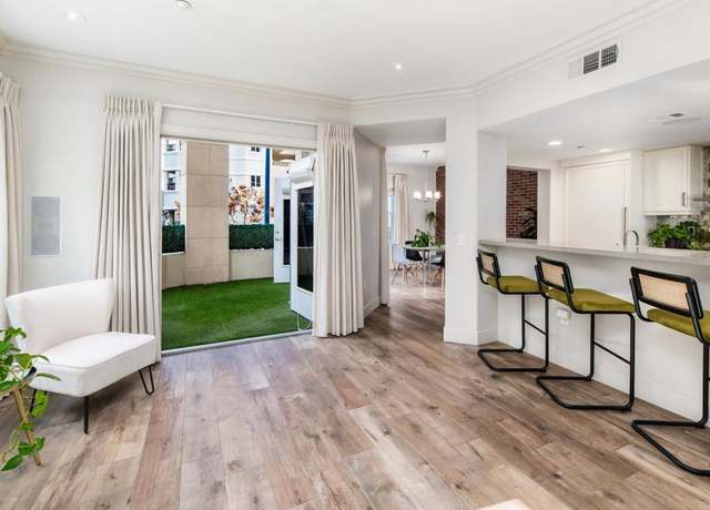 Property at 301 W G St #136, San Diego, CA 92101, 2 beds, 2.5 baths