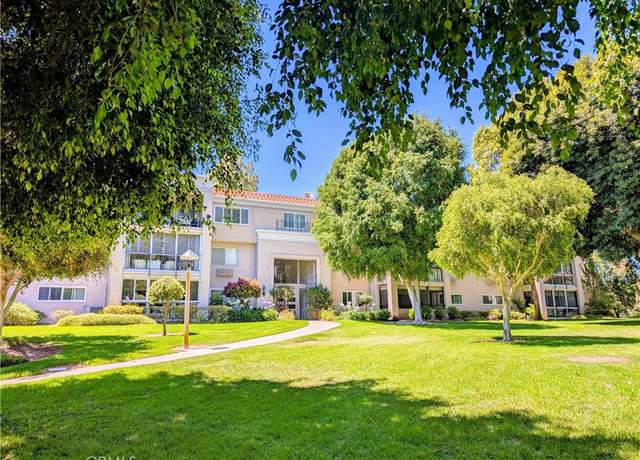 Property at 5499 Paseo Del Lago W Unit 3D, Laguna Woods, CA 92637, 3 beds, 2 baths