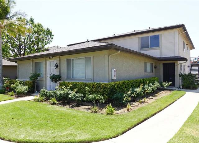 Property at 2033 Calle La Sombra #2, Simi Valley, CA 93063, 2 beds, 1 bath