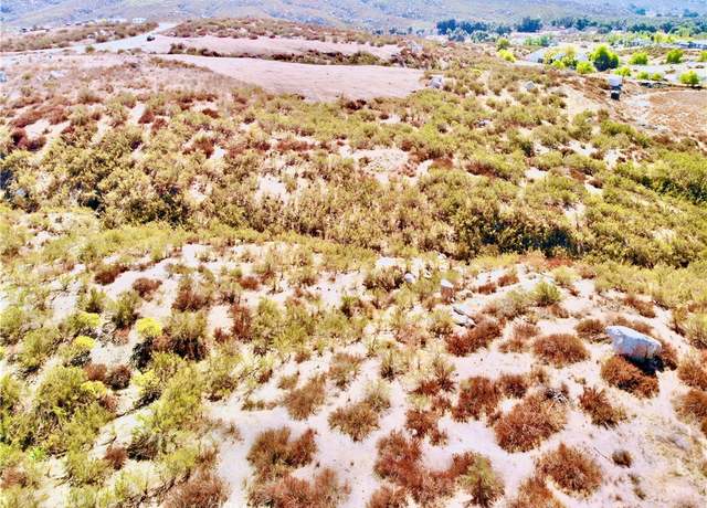 Property at 20 Sabina Dr, Hemet, CA 92544