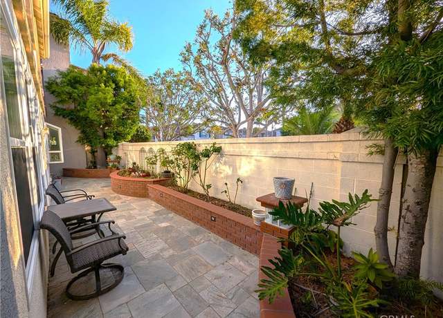 Property at 8204 Constantine Dr, Huntington Beach, CA 92646, 3 beds, 2.5 baths