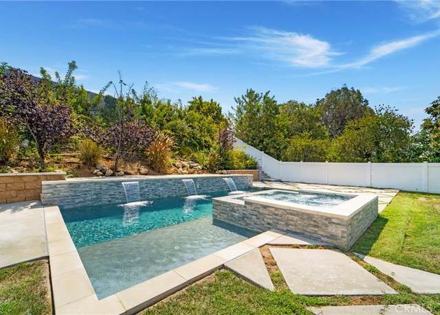 Property at 19622 Crestknoll Dr, Yorba Linda, CA 92886, 4 beds, 3.5 baths