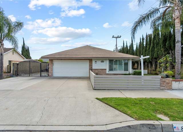 Property at 838 W Dunton Ave, Orange, CA 92865, 3 beds, 2 baths